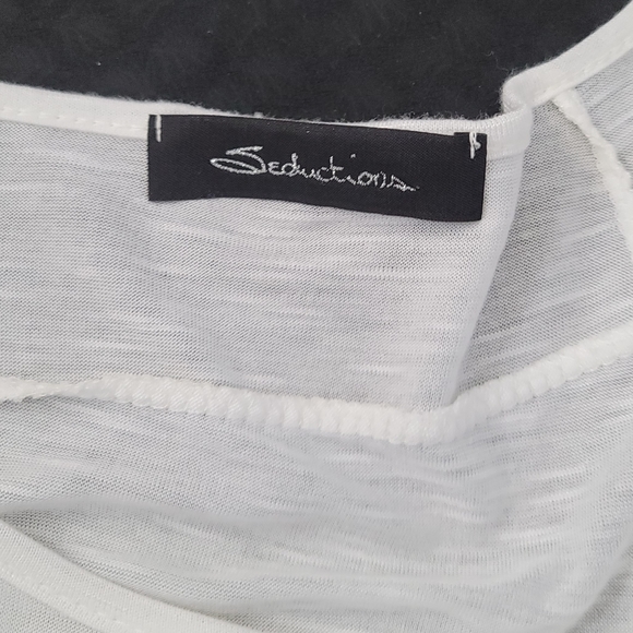 Short Sleeve High-Low Ruched Tee - Picture 6 of 7